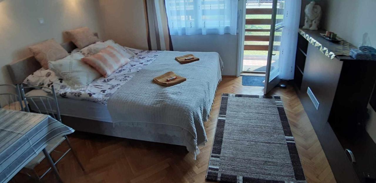 Apartmán Rosy Apartman Vonyarcvashegy Exteriér fotografie