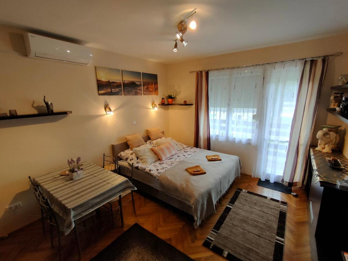 Apartmán Rosy Apartman Vonyarcvashegy Exteriér fotografie